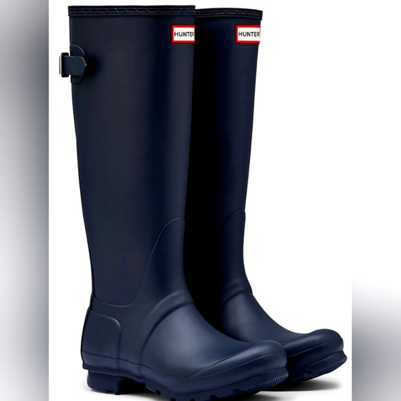 Hunter Shoes - NEW IN BOX Hunter Original Tall I'm Navy